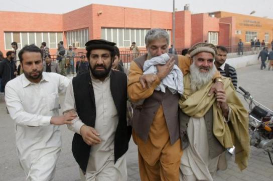 Taliban-attack-on-Pakistan-school-kills-141-mostly-children (6)